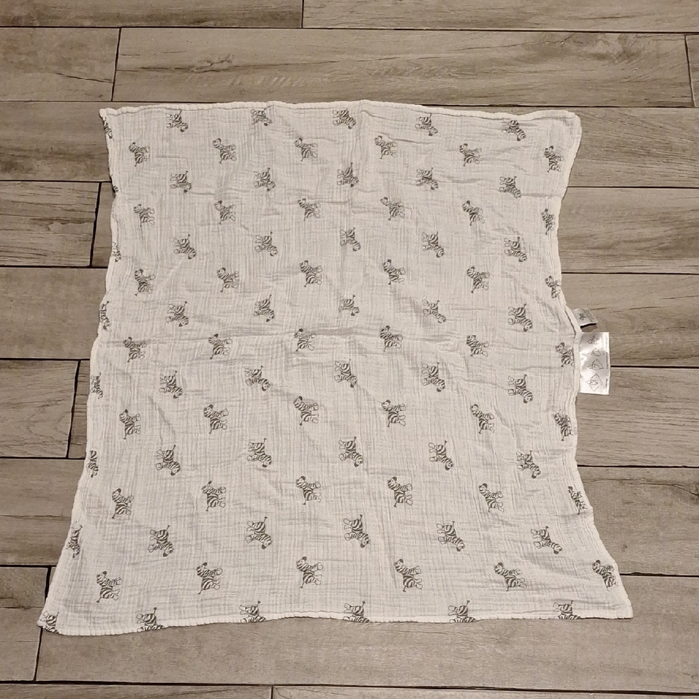 🐣Zebra Print Muslin Swaddle🍿🍕🐬